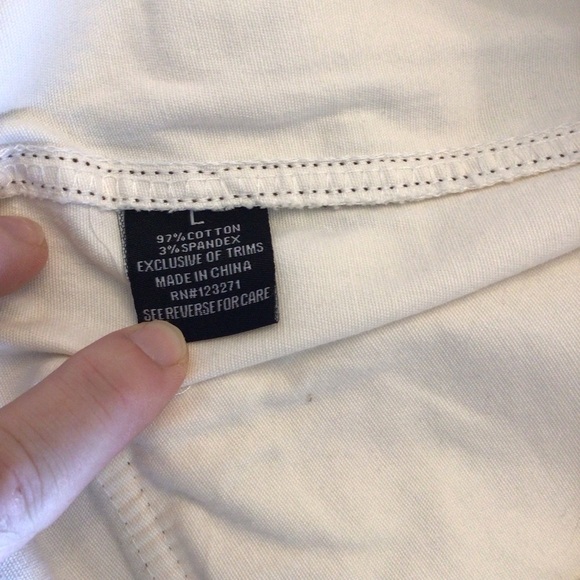 Harper & Ivy Juniors Off White Contrast Cargo Pocket Shorts Size Large - Picture 8 of 9